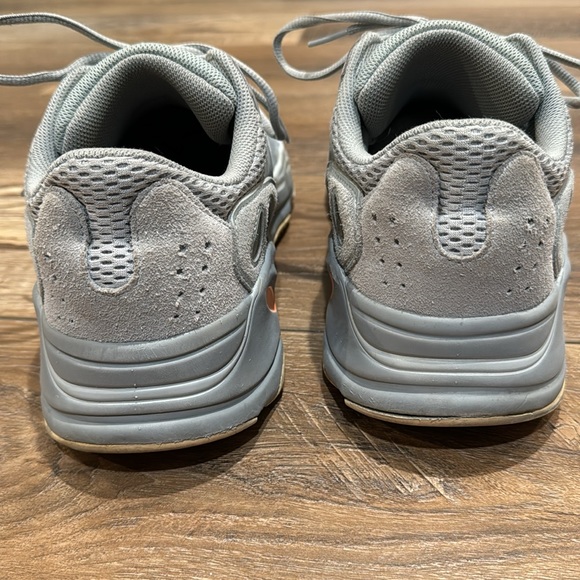 YEEZY Boost 700 Inertia Size 12 - Picture 10 of 11